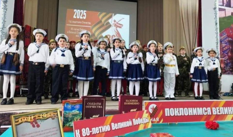 В Гунибском районе прошел конкурс художественного самодеятельного творчества "К подвигу героев сердцем прикоснись!"